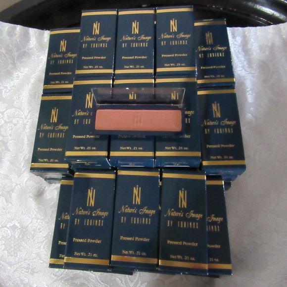 Face Pressed Powder GOLD 6 Trial size All New- 15 for $9.00 - Picture 2 of 3
